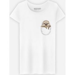 Koszulka "Pocket Sloth" w kolorze białym. Białe koszulki damskie Wooop, m, bez wzorów, z bawełny, z okrągłym kołnierzem, bez rękawów. W wyprzedaży za 56,95 zł.