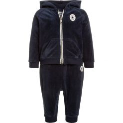 Converse SET Bluza rozpinana obsidian. Niebieskie bluzy męskie rozpinane Converse, z poliesteru. W wyprzedaży za 167,20 zł.
