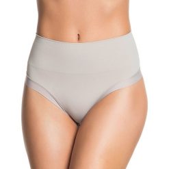 Stringi modelujuące w kolorze beżowym. Brązowe stringi damskie Liz, l, bez wzorów. W wyprzedaży za 87,95 zł.