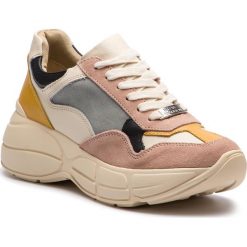 Sneakersy STEVE MADDEN - Memory Sneaker SM11000321-03001-914 Pink Multi. Różowe sneakersy damskie marki Steve Madden, ze skóry. W wyprzedaży za 359,00 zł.