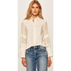 Trussardi Jeans - Koszula. Białe bluzki damskie Trussardi Jeans, bez wzorów, z bawełny, eleganckie, z włoskim kołnierzykiem, z długim rękawem. Za 699,90 zł.