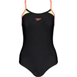 Strój kąpielowy "Thinstr" w kolorze czarnym. Czarne stroje kąpielowe damskie z materiału, sportowe. W wyprzedaży za 109,95 zł.