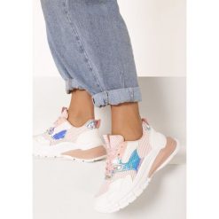 Różowe Sneakersy Bollinea. Różowe sneakersy damskie Born2be. Za 109,99 zł.