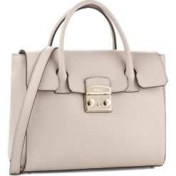 Torebka FURLA - Metropolis 920369 B BGZ8 VFO Vaniglia d. Brązowe torebki klasyczne damskie Furla, bez wzorów, ze skóry, klasyczne, bez dodatków. W wyprzedaży za 1109,00 zł.
