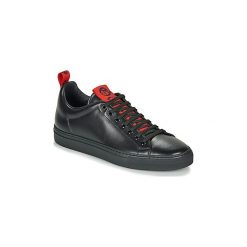Buty John Galliano 8557. Czarne trampki męskie John Galliano, bez wzorów, bez zapięcia. Za 1119,00 zł.