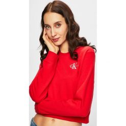 Calvin Klein Jeans - Bluza. Czerwone bluzy damskie Calvin Klein Jeans, s, z nadrukiem, z bawełny, bez rękawów, bez kaptura. W wyprzedaży za 169,90 zł.