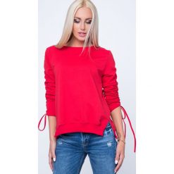 Bluzy damskie: Bluza z kopertowym tyłem czerwona 1554