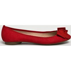 Corina - Baleriny. Czerwone baleriny damskie marki Corina, z gumy. W wyprzedaży za 59,90 zł.