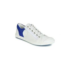 Buty Pataugas BUMP/MC. Białe trampki męskie marki Pataugas, bez wzorów, bez zapięcia. Za 659,00 zł.