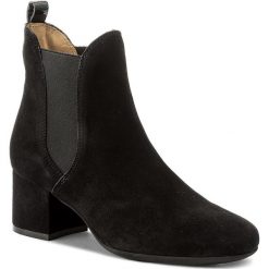 Botki GANT - Joan 15553048 Black G00. Czarne botki damskie skórzane marki GANT, na obcasie. W wyprzedaży za 439,00 zł.