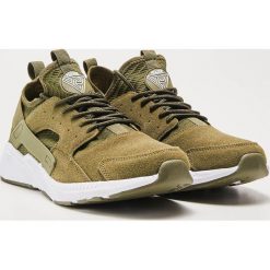 Sneakersy - Khaki. Brązowe sneakersy męskie marki House, bez zapięcia. Za 139,99 zł.