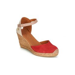 Sandały KG by Kurt Geiger MONTY. Czerwone sandały damskie marki KG by Kurt Geiger, bez wzorów, bez obcasa, bez zapięcia. Za 509,00 zł.