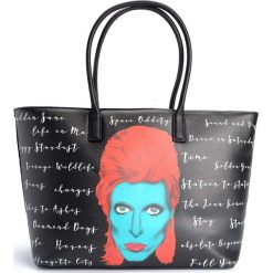 John Richmond Shopperka "Bowie". Plecaki damskie John Richmond, z nadrukiem, ze skóry, z nadrukiem, z aplikacjami. Za 589,00 zł.