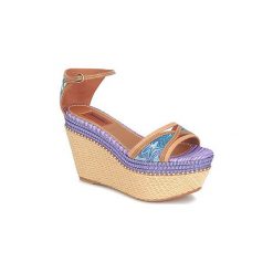 Sandały Missoni TM26. Niebieskie sandały damskie Missoni, bez wzorów, bez obcasa, bez zapięcia. W wyprzedaży za 2087,20 zł.