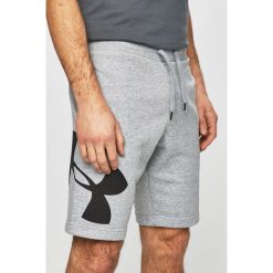 Under Armour - Szorty. Szare spodenki sportowe męskie Under Armour, m, z nadrukiem, z bawełny, sportowe. W wyprzedaży za 139,90 zł.