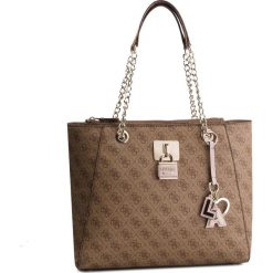 Torebka GUESS - Downtown Cool (SG) HWSG72 96230 BRO. Pomarańczowe torebki klasyczne damskie marki Guess, z aplikacjami, ze skóry ekologicznej, bez dodatków. Za 699,00 zł.