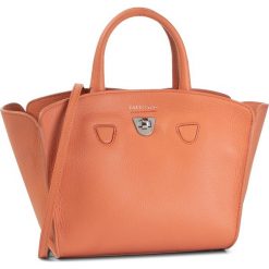 Torebka COCCINELLE - FK0 Angie E1 FK0 18 03 01 Peach P97. Pomarańczowe torebki klasyczne damskie Coccinelle, ze skóry, klasyczne. Za 1499,00 zł.