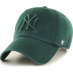 47brand - Czapka New York Yankees Clean Up. Szare czapki z daszkiem męskie marki 47brand, z bawełny. Za 89,90 zł.