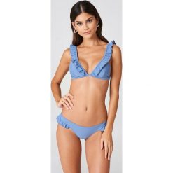 Stroje dwuczęściowe damskie: J&K Swim X NA-KD Dół bikini z falbanką – Blue