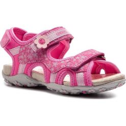 Sandały GEOX - J S.Roxanne C J92D9C 015CE C8002 S Fuchsia. Różowe sandały dziewczęce Geox, ze skóry, bez zapięcia. W wyprzedaży za 179,00 zł.