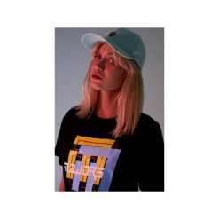 MAJORS 3D. Czarne t-shirty damskie marki MAJORS, s, z nadrukiem, z bawełny, bez kołnierzyka. Za 120,00 zł.