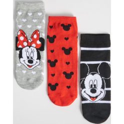 Skarpetki Mickey Mouse - Wielobarwn. Szare skarpetki damskie marki Sinsay, z motywem z bajki. Za 19,99 zł.