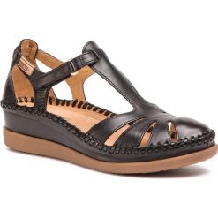Sandały PIKOLINOS - W8K-0802 Black. Czarne klapki damskie marki Pikolinos, bez wzorów, ze skóry, bez obcasa, na obcasie. Za 449,00 zł.