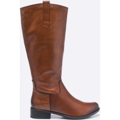 Caprice - Kozaki. Brązowe buty zimowe damskie marki Caprice, z materiału, z okrągłym noskiem. W wyprzedaży za 299,90 zł.