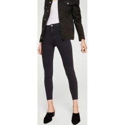 Mango - Jeansy Jane2. Szare jeansy damskie marki Mango, z podwyższonym stanem. Za 79,90 zł.