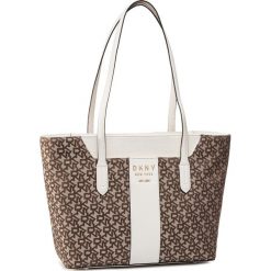 Torebka DKNY - Noho Ew Tote R92AFC35 Chino/White KFO. Pomarańczowe torebki klasyczne damskie DKNY, bez wzorów, ze skóry, klasyczne, bez dodatków. Za 1069,00 zł.