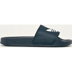 Adidas Originals - Klapki. Niebieskie kapcie męskie adidas Originals, bez wzorów, z materiału. Za 129,90 zł.
