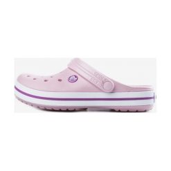 Crocs Crocband™ Crocs Różowy. Różowe klapki męskie Crocs, w paski, z materiału. Za 206,95 zł.