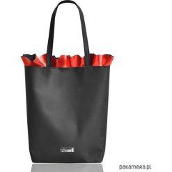 Shopper bag damskie: Skórzana torba z falbanką