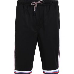 Spodenki i szorty męskie: Tommy Jeans LIGHTWEIGHT BASKETBALL Szorty black