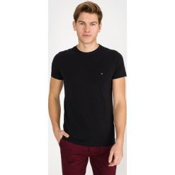 Tommy Hilfiger Core Koszulka Czarny. Czarne podkoszulki męskie TOMMY HILFIGER, s, bez wzorów, z elastanu, bez kołnierzyka, z krótkim rękawem, krótkie. Za 187,95 zł.