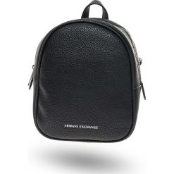 PLECAK Armani Exchange. Czarne plecaki damskie Armani Exchange, z aplikacjami, ze skóry ekologicznej. Za 469,00 zł.
