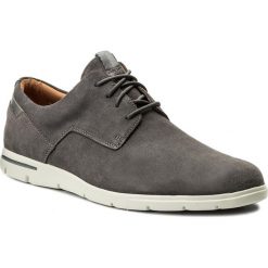 Półbuty CLARKS - Vennor Walk 261317507 Grey Suede. Szare półbuty męskie Clarks, na co dzień, bez wzorów, ze skóry, klasyczne, bez zapięcia. W wyprzedaży za 269,00 zł.