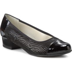 Półbuty COMFORTABEL - 730369 Schwarz 1. Czarne półbuty damskie Comfortabel, bez wzorów, ze skóry, bez obcasa, na obcasie, bez zapięcia. W wyprzedaży za 239,00 zł.