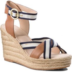 Espadryle GANT - Jenny 16568510 Marine/Tan G688. Brązowe espadryle damskie marki GANT, z materiału, na obcasie. W wyprzedaży za 249,00 zł.