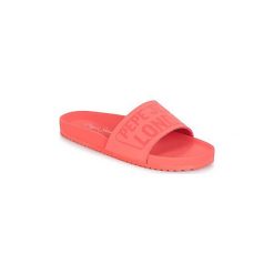 Klapki Pepe jeans BIO ROYAL BLOCK L. Różowe klapki damskie Pepe Jeans, bez wzorów, z jeansu, bez obcasa. W wyprzedaży za 125,30 zł.