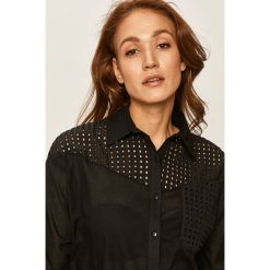 Answear - Koszula. Czarne bluzki damskie ANSWEAR, na co dzień, s, bez wzorów, z bawełny, klasyczne, z klasycznym kołnierzykiem, z długim rękawem. W wyprzedaży za 79,90 zł.
