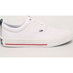 Tommy Jeans - Tenisówki. Czarne trampki męskie Tommy Jeans, bez wzorów, z jeansu, bez zapięcia. Za 299,90 zł.