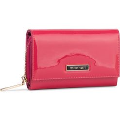 Duży Portfel Damski MONNARI - PUR0131-004 Fuchsia Lacquer. Różowe portfele damskie Monnari, bez wzorów, ze skóry. W wyprzedaży za 159,00 zł.