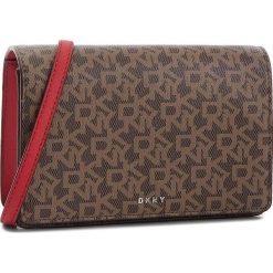 Torebka DKNY - Bryant-Sm Flap Cbody R83EJ623 Mocha Logo-Rog M68. Brązowe listonoszki damskie marki ARTENGO, z materiału. Za 549,00 zł.