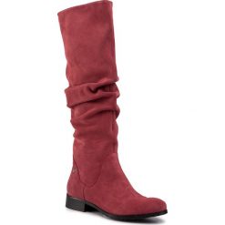 Kozaki MACIEJKA - 03848-43/00-6 Malina. Różowe kozaki damskie Maciejka, ze skóry, przed kolano, na wysokim obcasie, bez zapięcia. Za 389,00 zł.