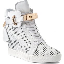 Sneakersy CARINII - B3767/M G34-000-000-B88. Białe półbuty damskie Carinii, ze skóry. W wyprzedaży za 289,00 zł.