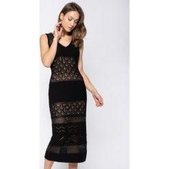 Sukienka dzianinowa TwinSet 201LM3AAA. Białe sukienki damskie Twinset, l, bez wzorów, z bawełny, bez kołnierzyka, bez rękawów. Za 829,00 zł.