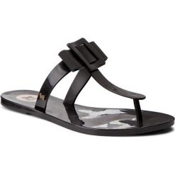 Japonki ZAXY - Fluffy Thong Fem 82090 Black 90112. Czarne klapki damskie Zaxy, bez wzorów, z tworzywa sztucznego, bez obcasa. W wyprzedaży za 69,00 zł.