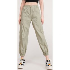 Spodnie jogger z bawełny organicznej - Zielony. Zielone spodnie damskie Reserved, xl, z bawełny. W wyprzedaży za 29,99 zł.