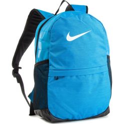 Plecak NIKE - BA5473 482. Niebieskie plecaki męskie Nike, bez wzorów, z materiału, sportowe. Za 119,00 zł.